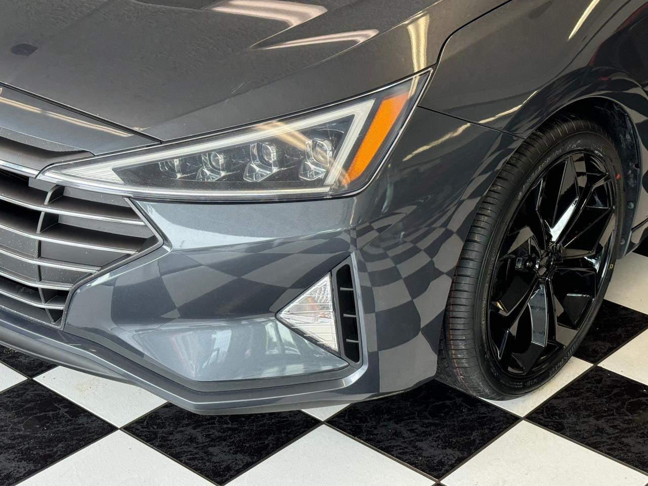 2020 Hyundai Elantra Ultimate+Adpative Cruise+GPS+Roof+GPS+New Tires Photo