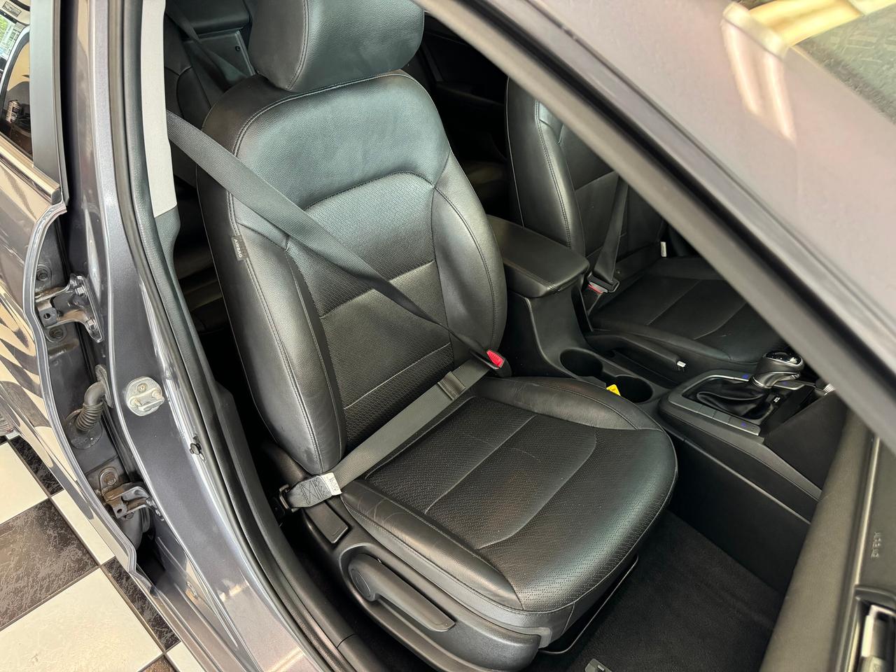 2020 Hyundai Elantra Ultimate+Adpative Cruise+GPS+Roof+GPS+New Tires Photo