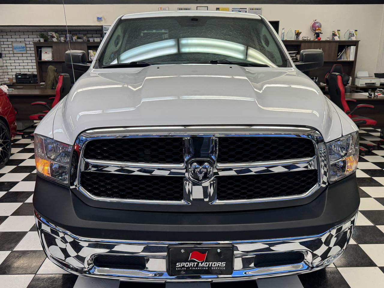 2017 RAM 1500 ST 5.7L V8 HEMI 4x4+Brand New Tires & Brakes+A/C Photo