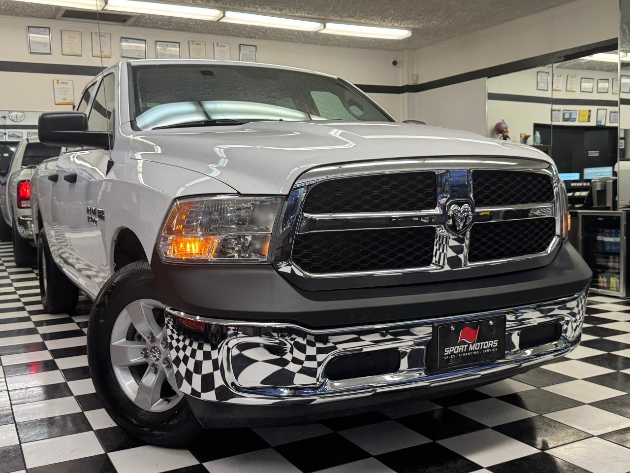 2017 RAM 1500 ST 5.7L V8 HEMI 4x4+Brand New Tires & Brakes+A/C Photo
