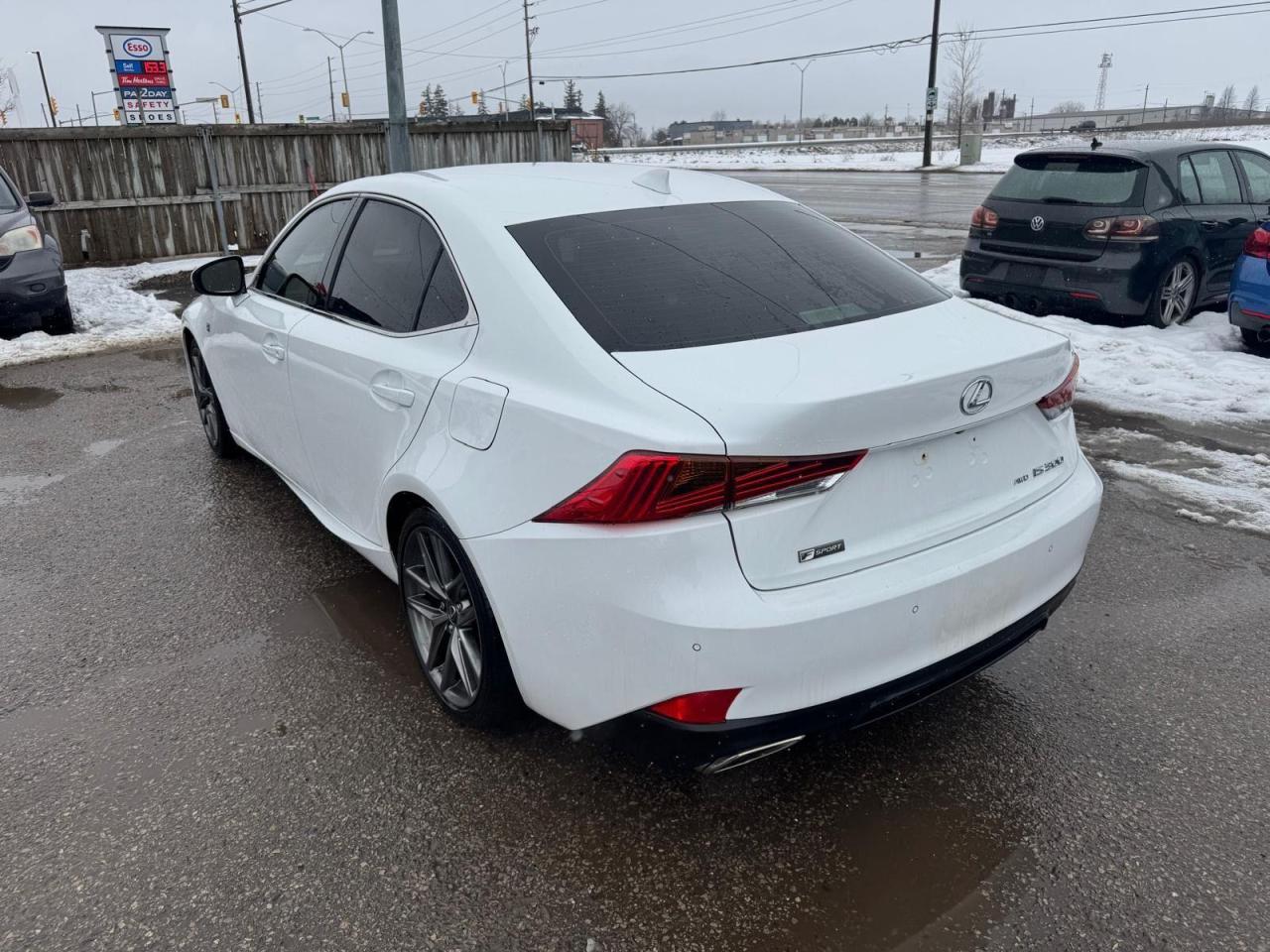 2018 Lexus IS 300 AWD, RED LEATHER, ONLY 99KMS, CERTIFIED - Photo #3