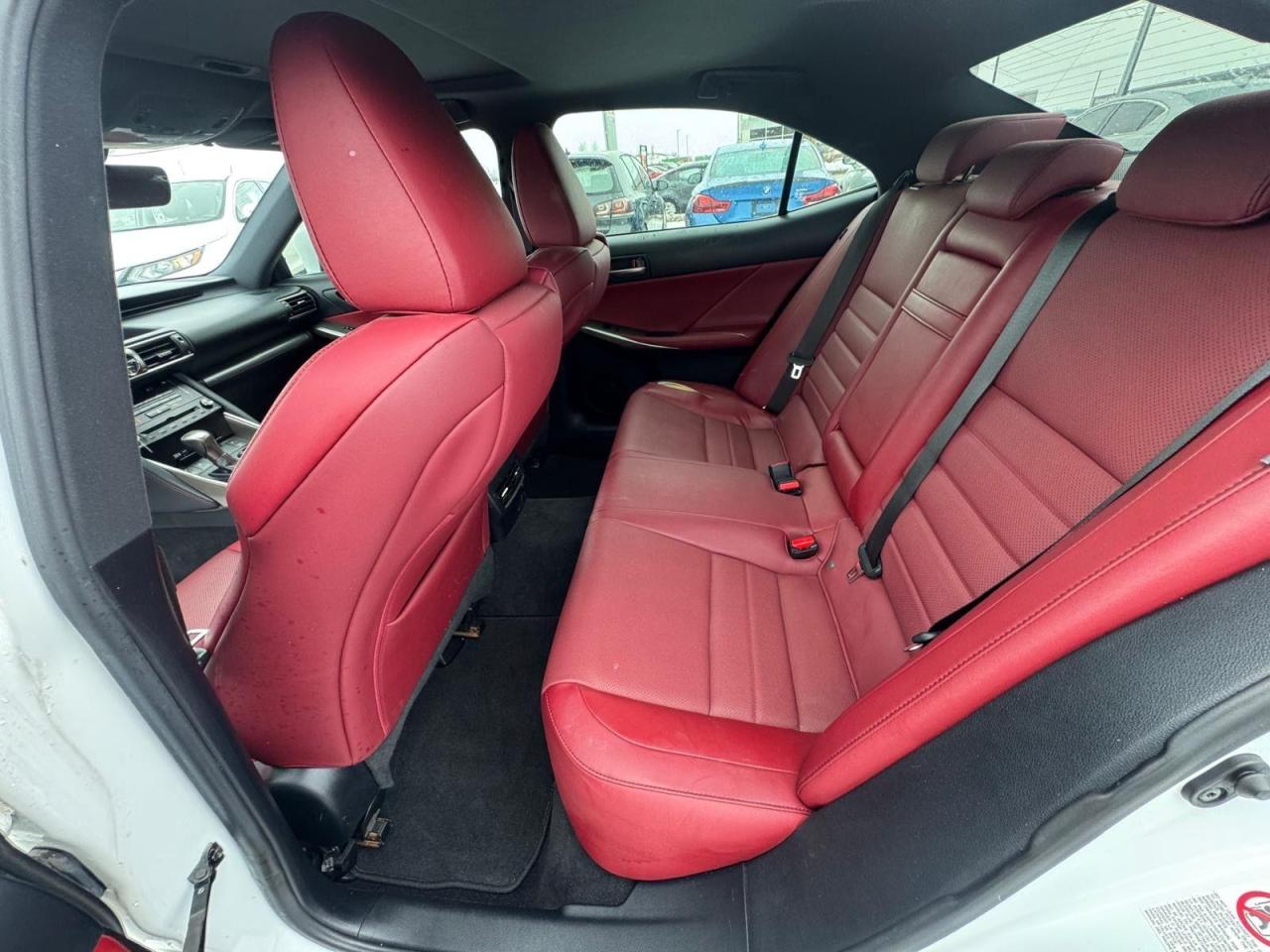 2018 Lexus IS 300 AWD, RED LEATHER, ONLY 99KMS, CERTIFIED - Photo #11