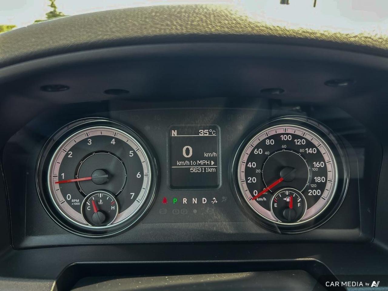 2020 RAM 1500 Classic EXPRESS / 4X2 / REG CAB / SHORT BOX / NO ACCIDENTS - Photo #11