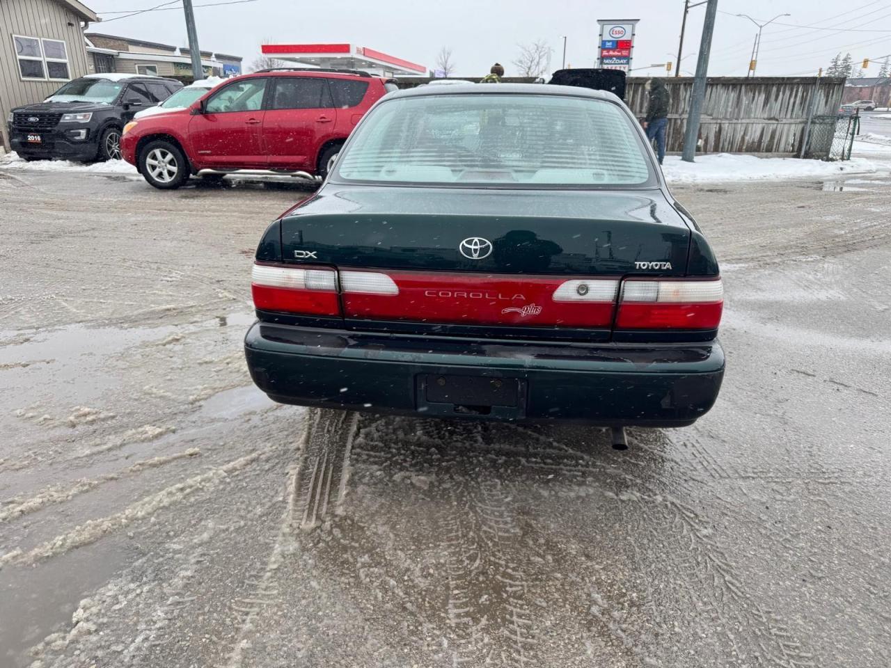 1997 Toyota Corolla DX, AUTO, ONLY 111KMS, RUNS GREAT, RELIABLE, AS IS - Photo #4