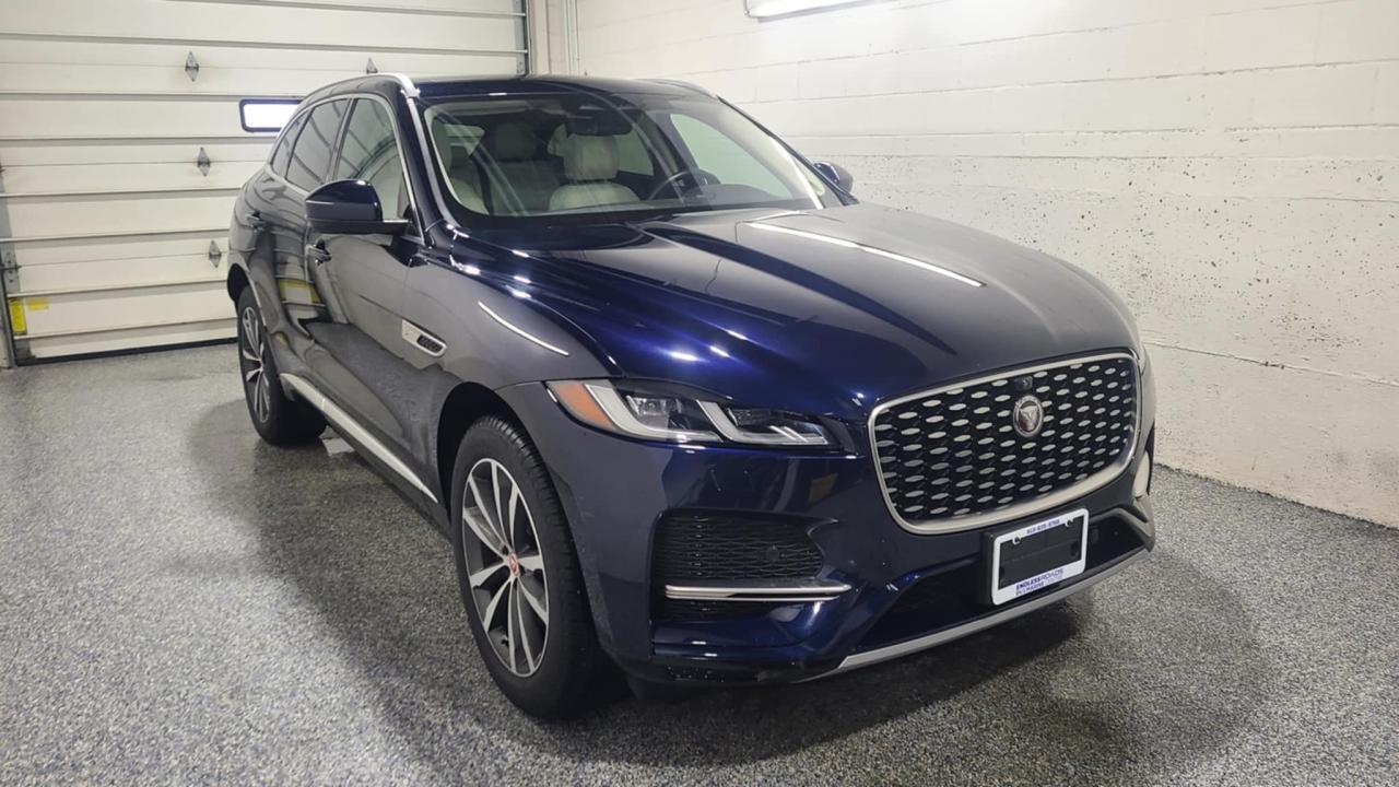 2021 Jaguar F-PACE P250 S - Photo #3