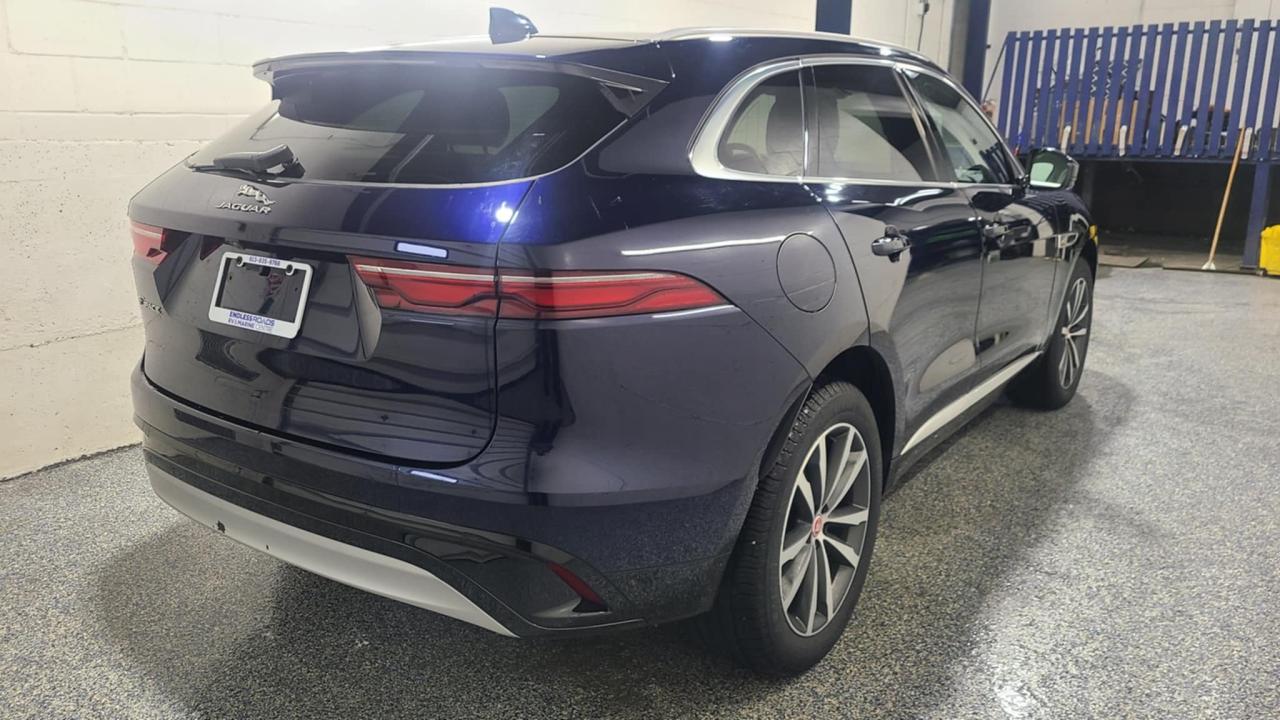 2021 Jaguar F-PACE P250 S - Photo #4