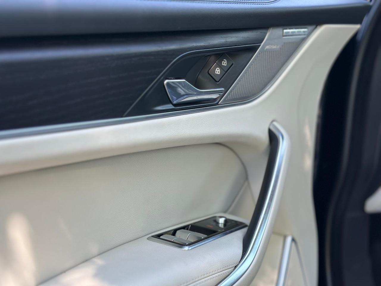 2021 Jaguar F-PACE P250 S - Photo #16