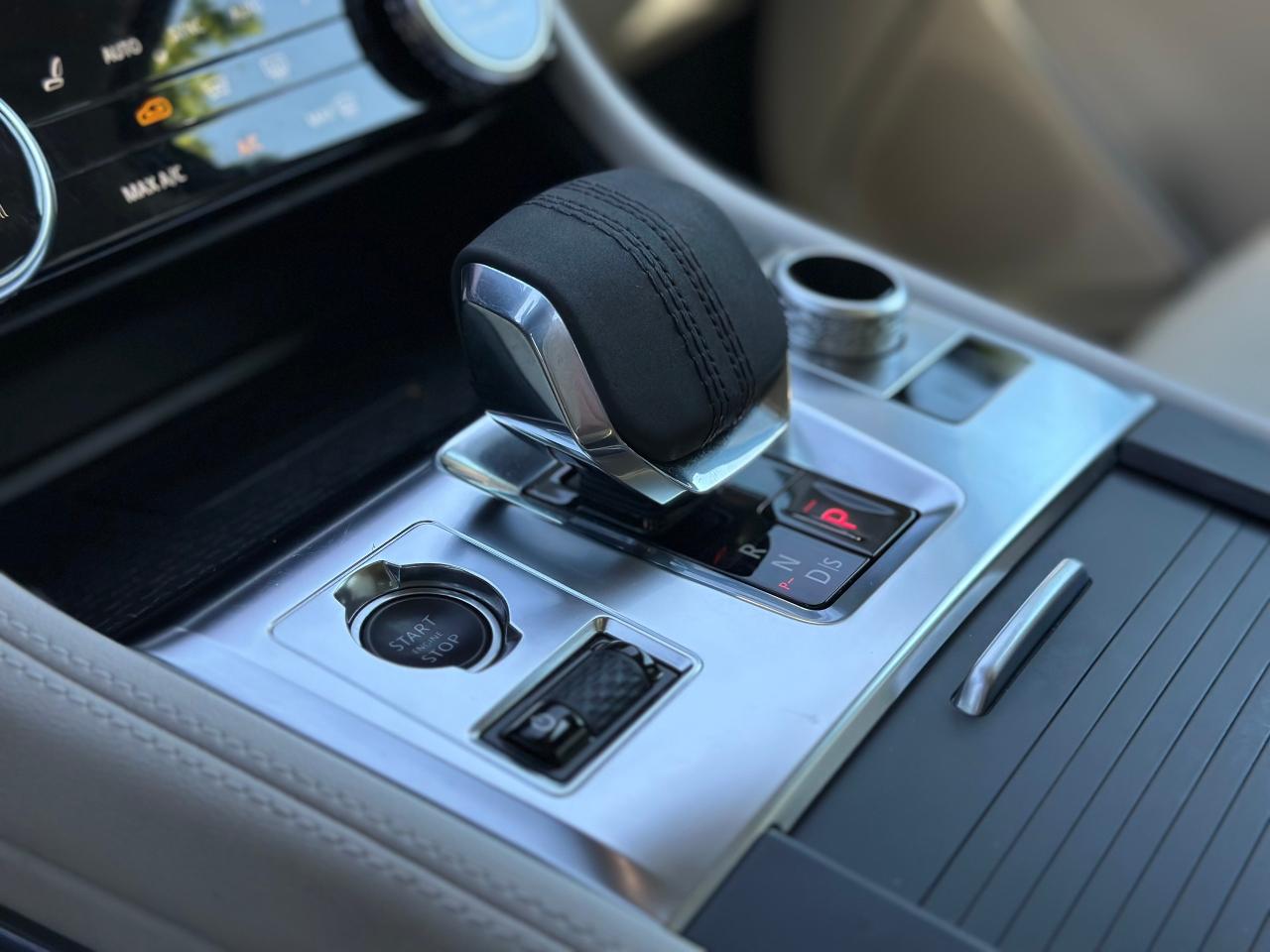 2021 Jaguar F-PACE P250 S - Photo #13