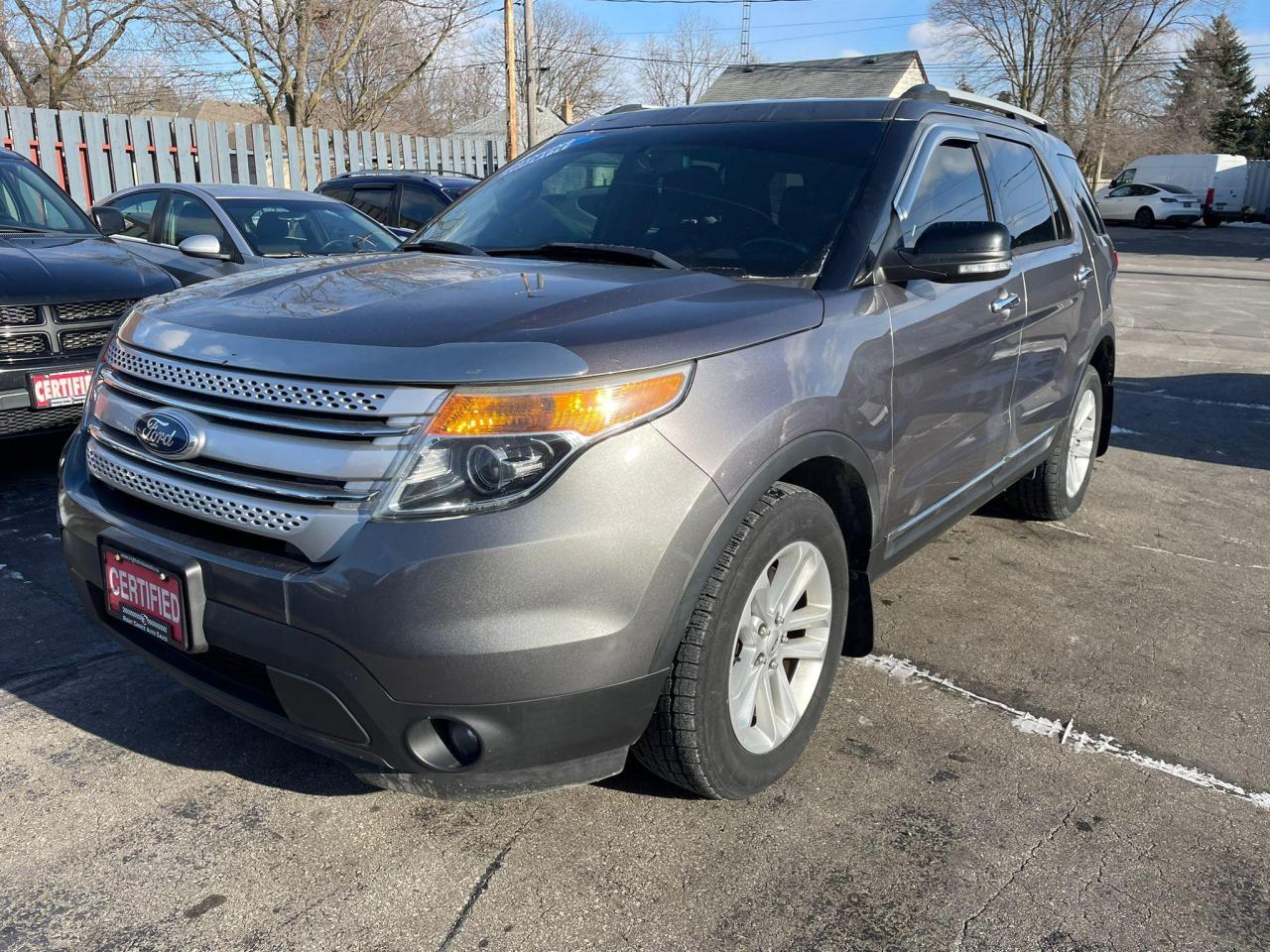 Used 2014 Ford Explorer 4WD 4dr XLT for sale in Brantford, ON