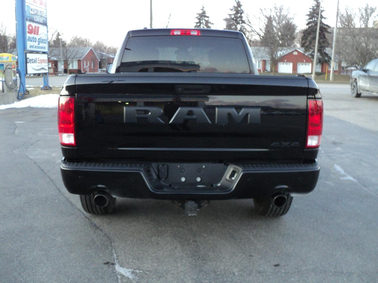 2022 RAM 1500 Classic Express QuadCab4x4 5.7L8cylHemi 6'4"BoxRemoteStart - Photo #9