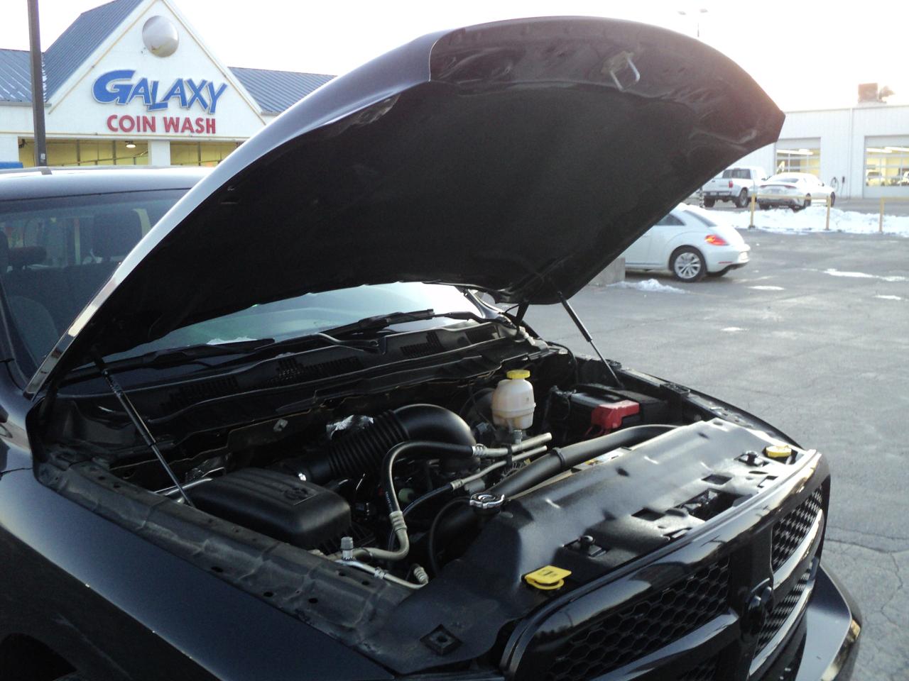 2022 RAM 1500 Classic Express QuadCab4x4 5.7L8cylHemi 6'4"BoxRemoteStart - Photo #28