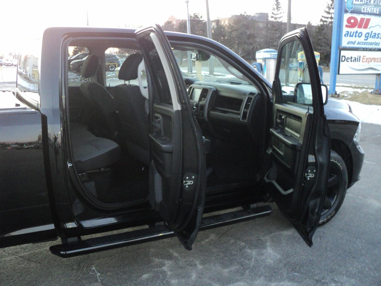 2022 RAM 1500 Classic Express QuadCab4x4 5.7L8cylHemi 6'4"BoxRemoteStart - Photo #11