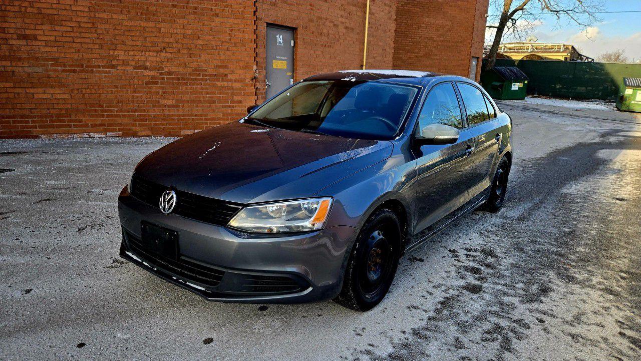 Used 2014 Volkswagen Jetta Sedan 4dr 2.0L Auto Trendline for sale in Burlington, ON