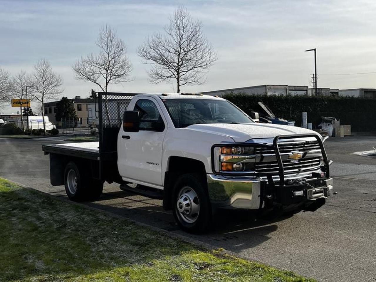 Used 2017 Chevrolet Silverado 3500HD 8Foot Flat Deck 4WD for sale in Burnaby, BC