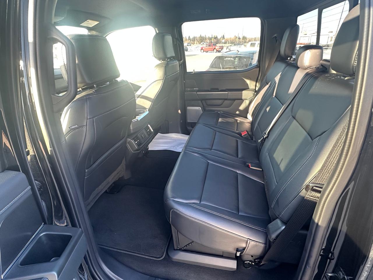 2024 Ford F-150 XLT 4WD SUPERCREW 5.5' BOX Photo4