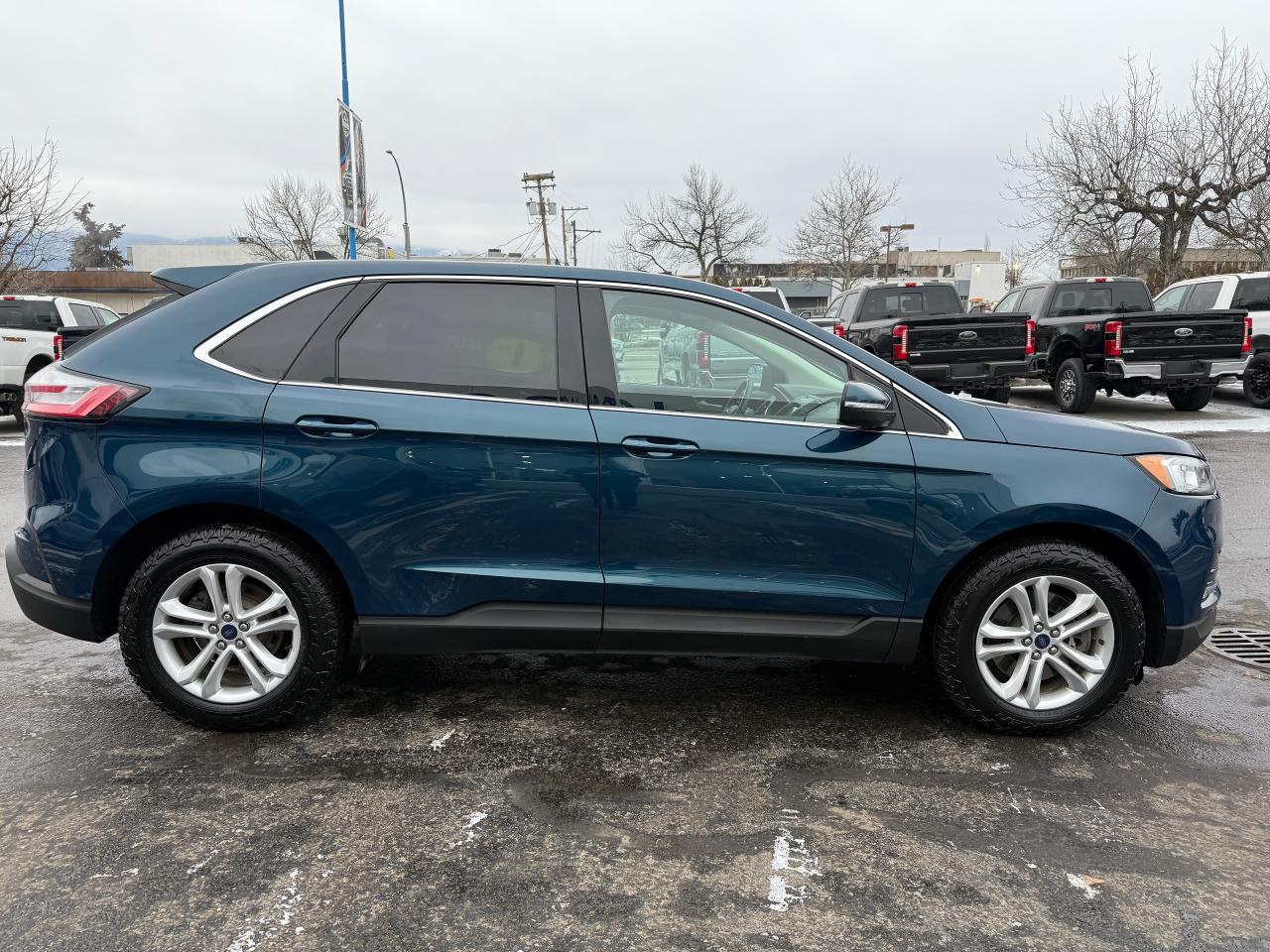 2020 Ford Edge SEL Photo5