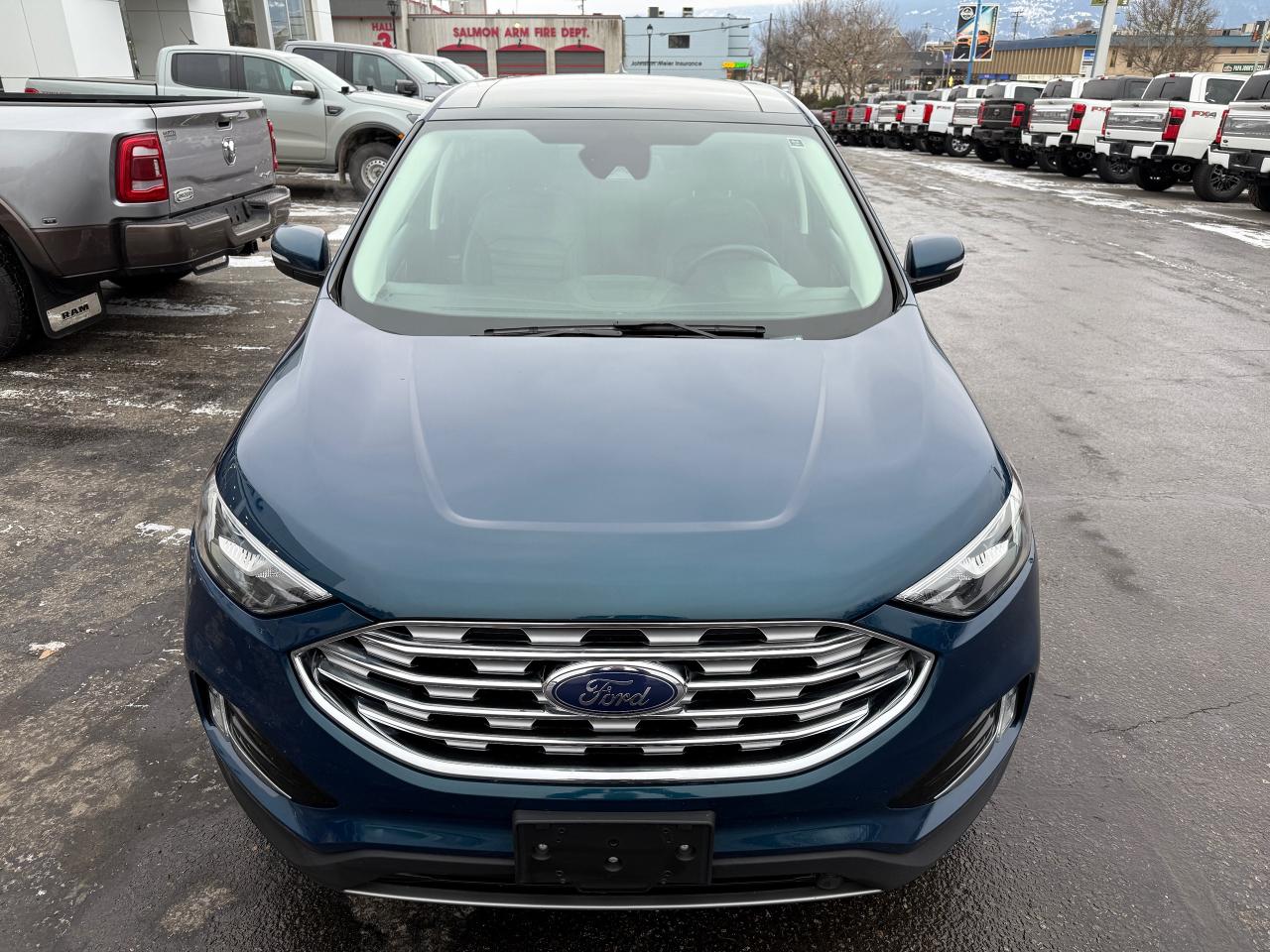 2020 Ford Edge SEL Photo5