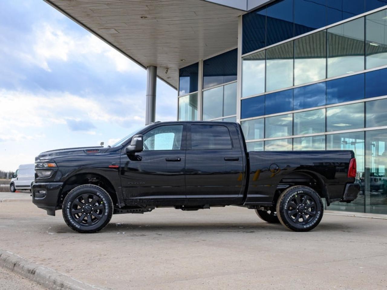 2025 RAM 2500 Big Horn Photo4