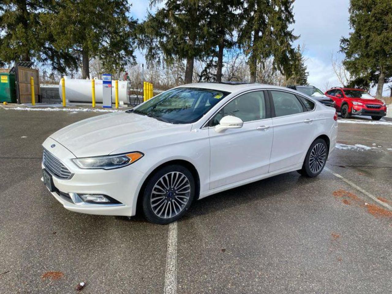 Used 2017 Ford Fusion SE  AWD | Leather | Sunroof | Nav | Heated Seats | Bluetooth | Rear Camera | Alloy Wheels and more! for sale in Guelph, ON