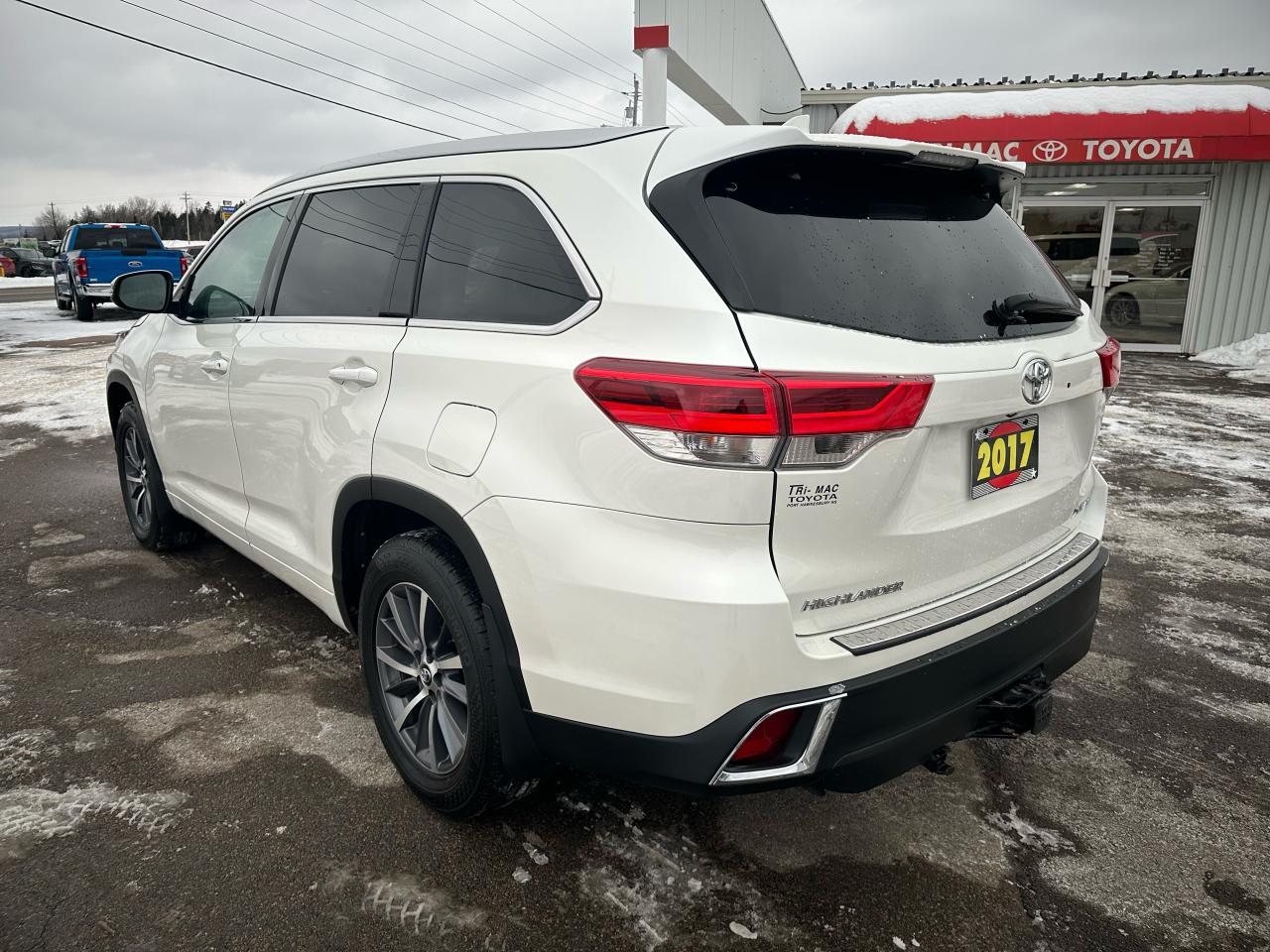 2017 Toyota Highlander XLE Photo