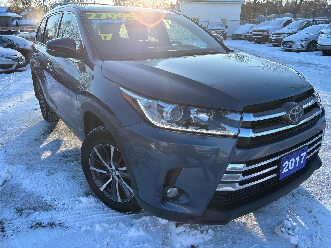 Used 2017 Toyota Highlander XLE,AWD, Loaded, Leather, Navigation, Sunroof for sale in St Catharines, ON