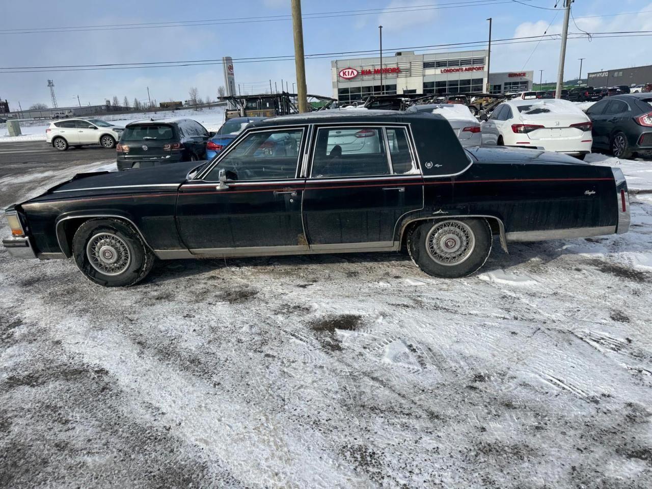 1988 Cadillac Brougham RUNS GOOD, SOLID CAR, AS IS - Photo #2