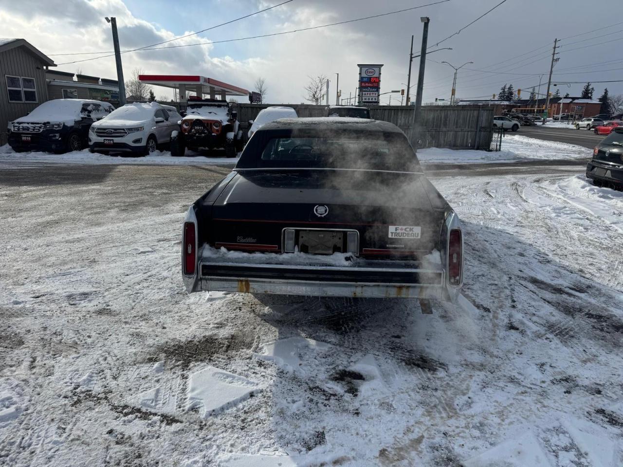 1988 Cadillac Brougham RUNS GOOD, SOLID CAR, AS IS - Photo #4