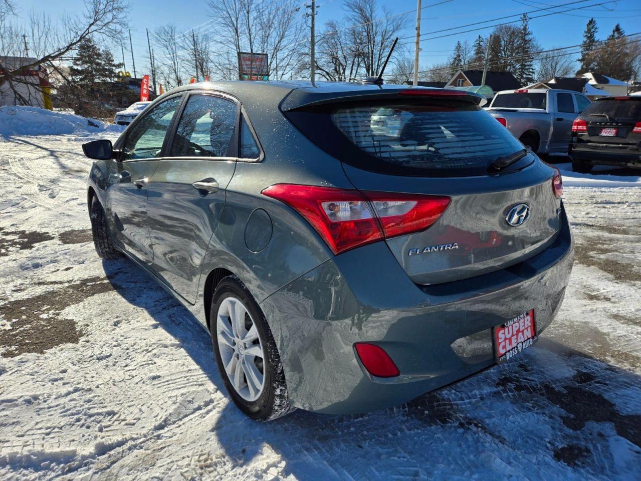 2014 Hyundai Elantra GT GLS Photo2