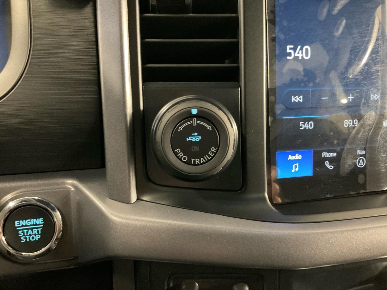 2025 Ford F-150 XLT Photo5