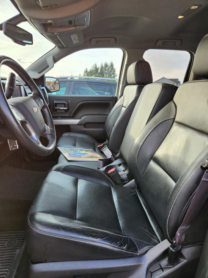 2016 Chevrolet Silverado 1500 LTZ Photo3