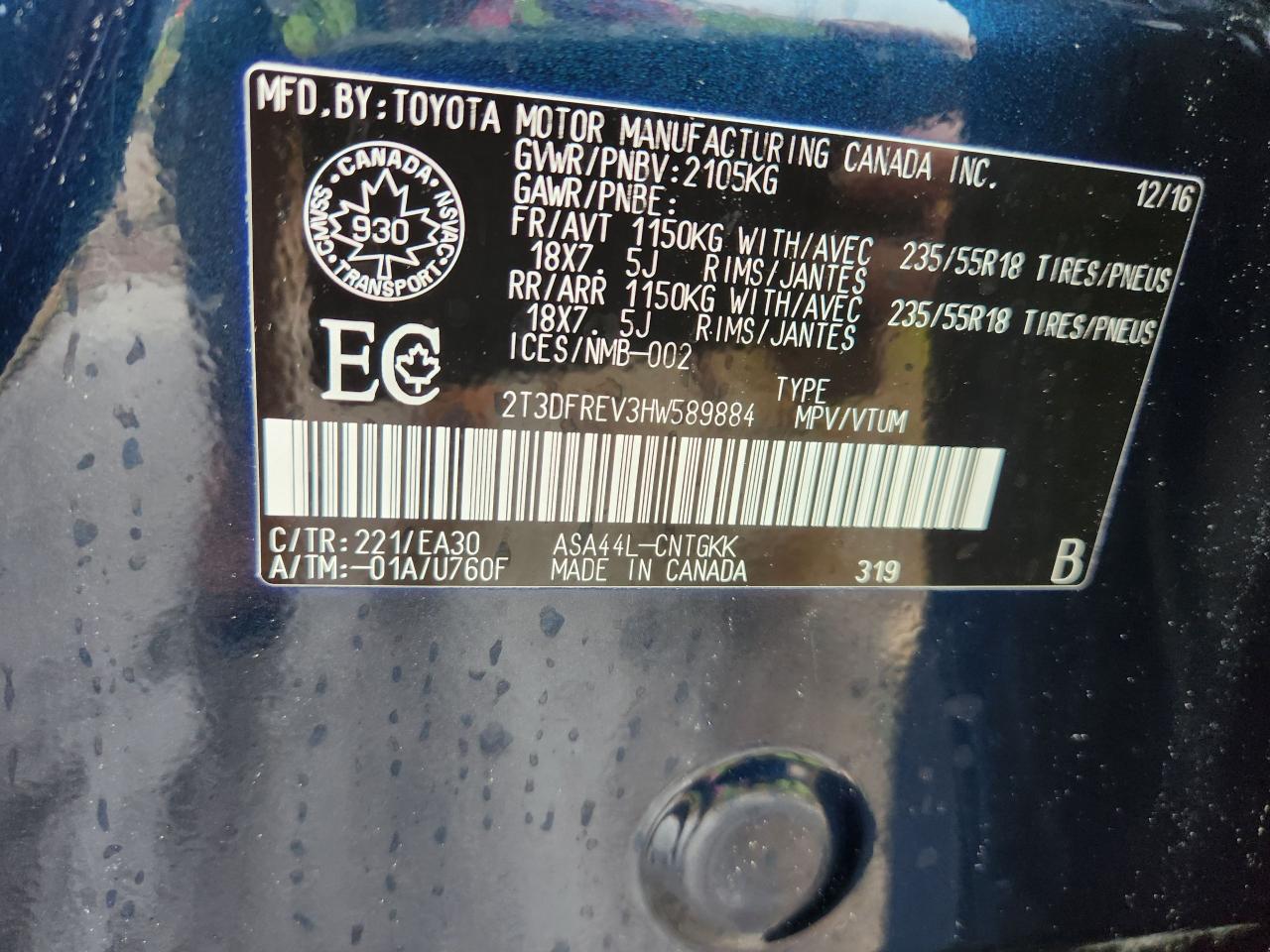 2017 Toyota RAV4 PLATINUM Photo2