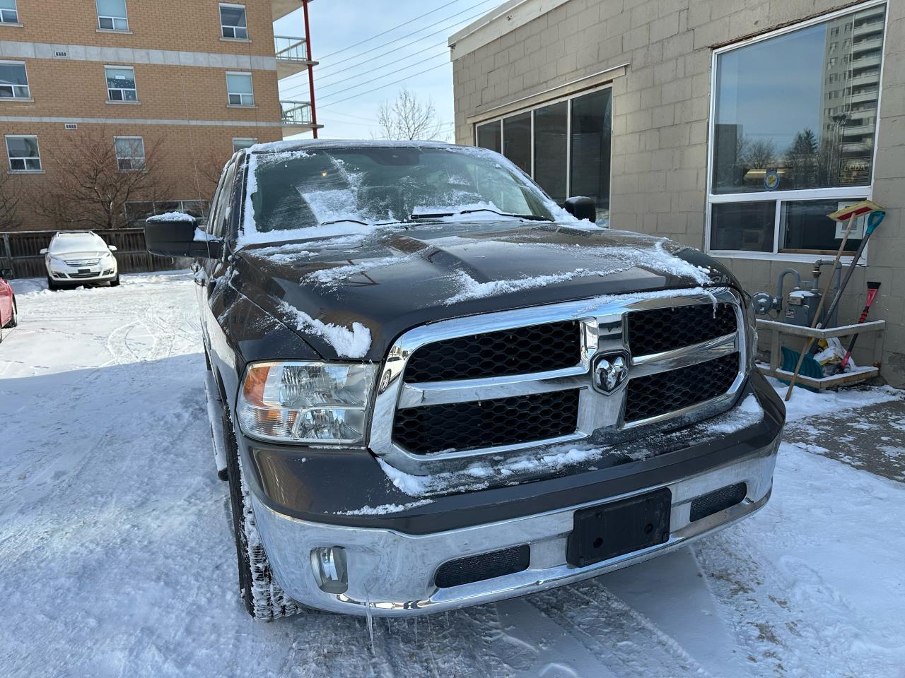 Used 2014 RAM 1500 4WD CREW CAB 140.5