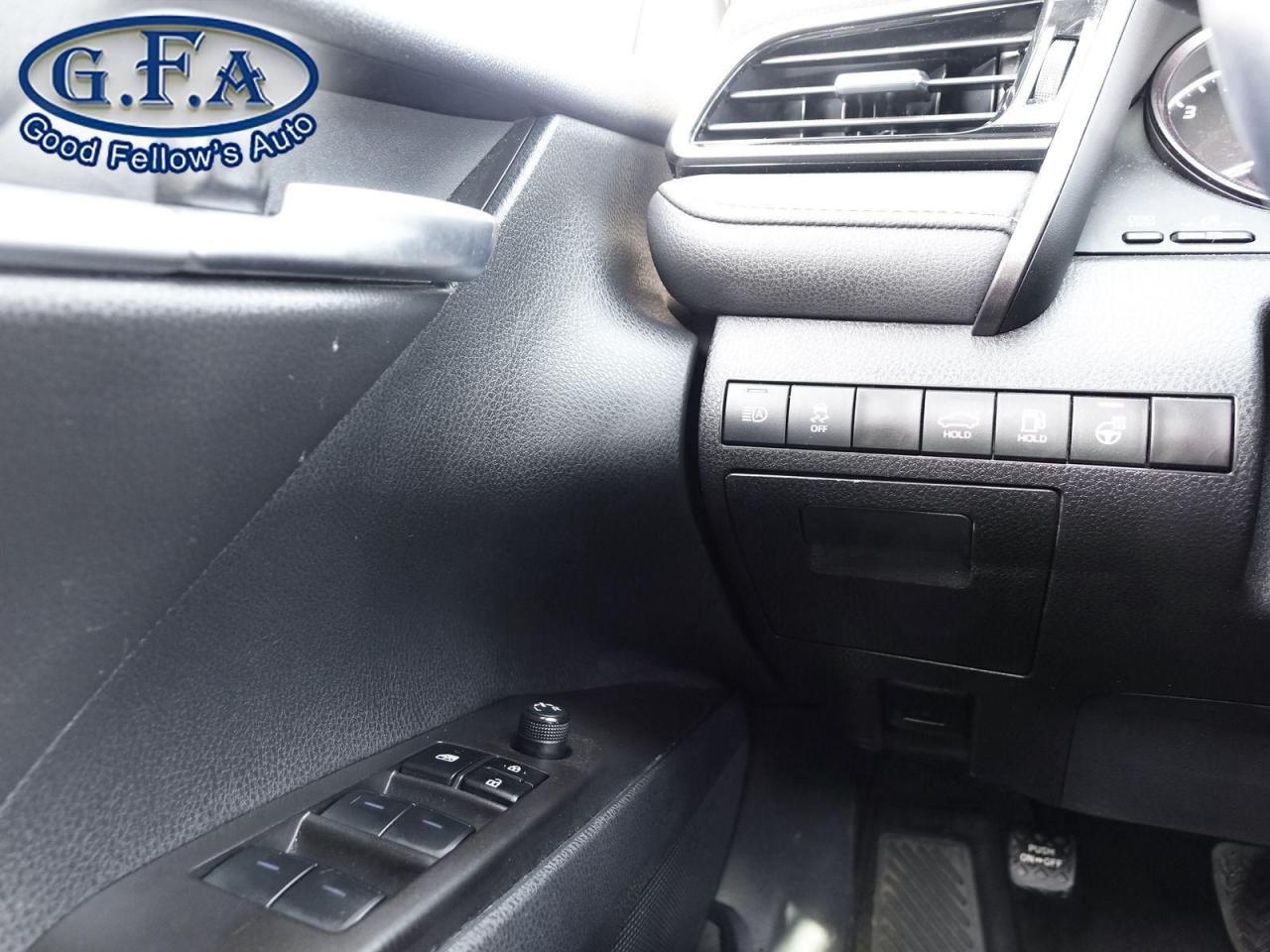 2023 Toyota Camry SE MODEL, LEATHER & SUEDE, REARVIEW CAMERA, HEATED - Photo #18