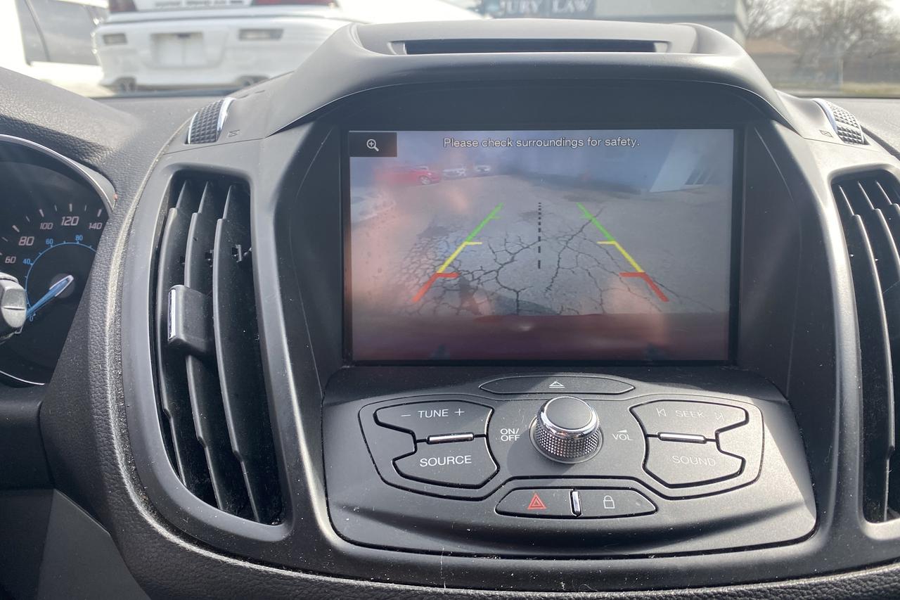 2015 Ford Escape SE Photo