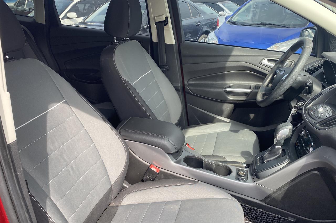 2015 Ford Escape SE Photo