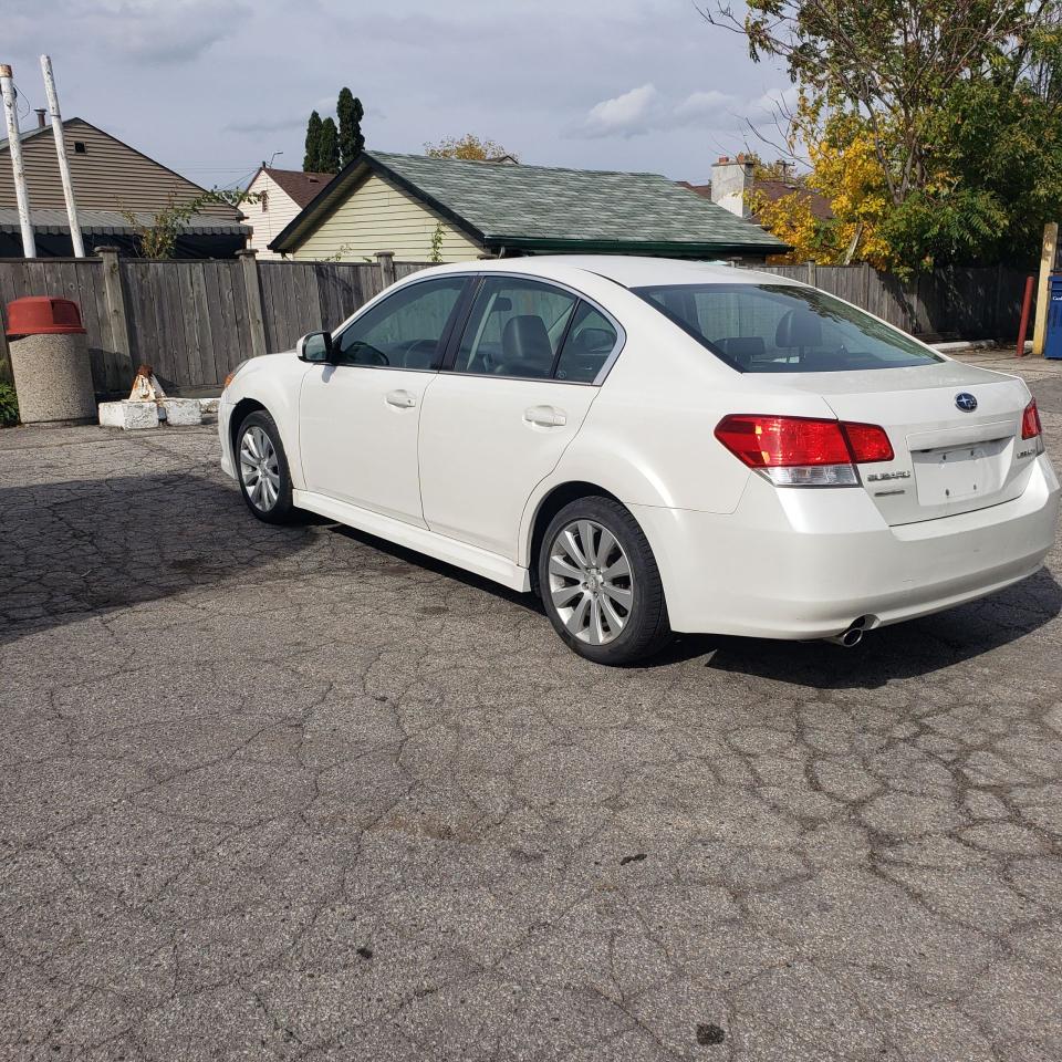 2011 Subaru Legacy 2.5i w/Limited & Nav Pkg - Photo #5