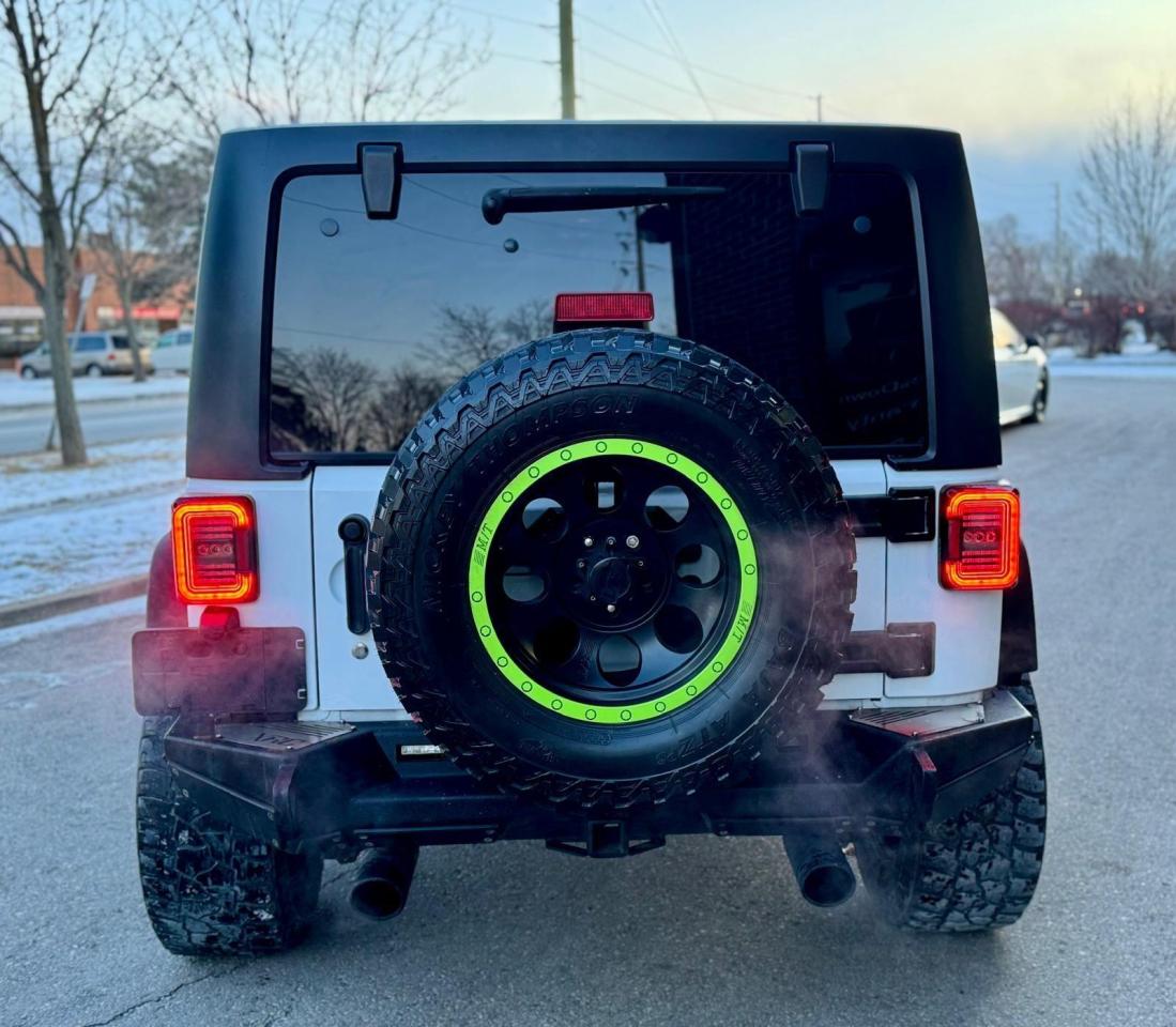 2017 Jeep Wrangler SPORT Photo3