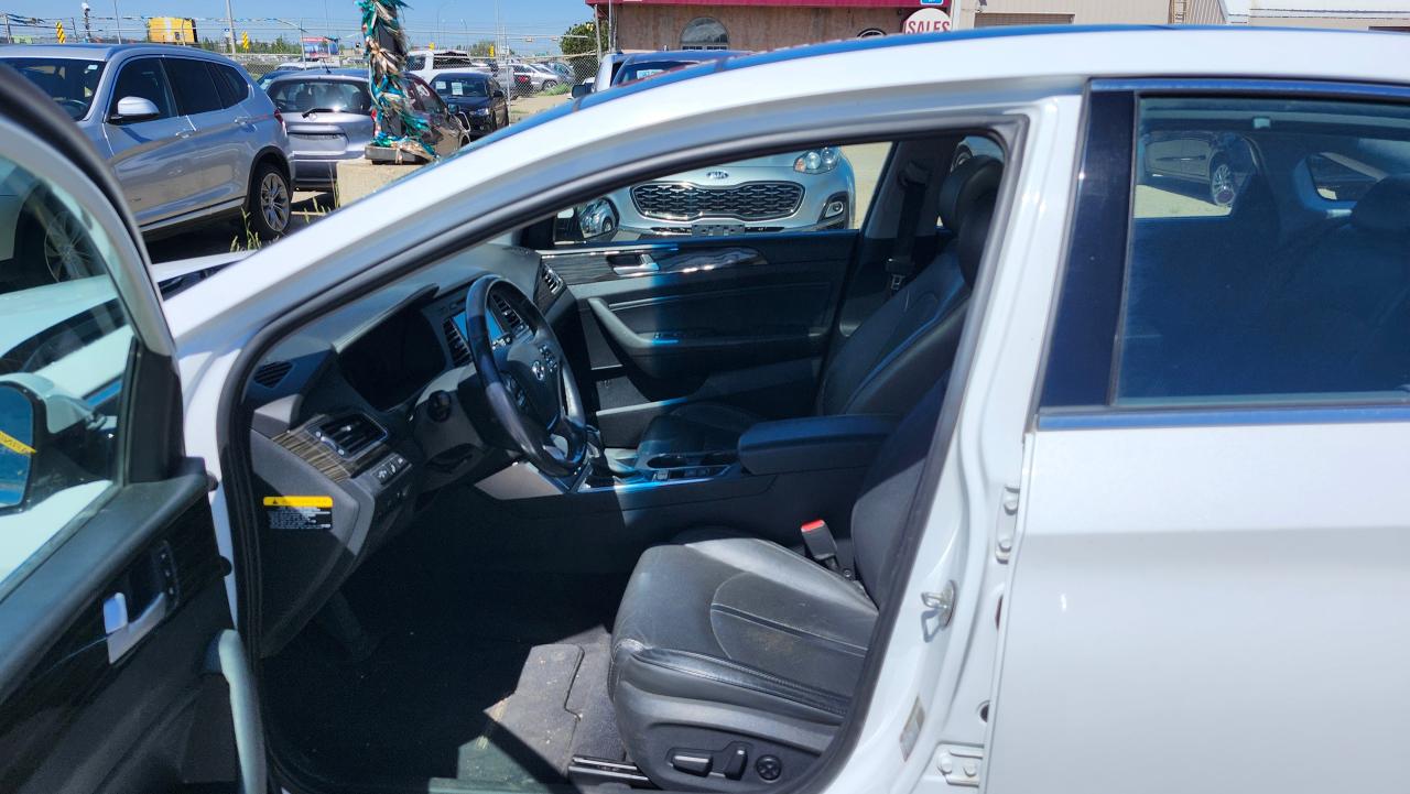 2017 Hyundai Sonata Limited, Leather, Nav, Htd Steering & Seats, BU Ca - Photo #6