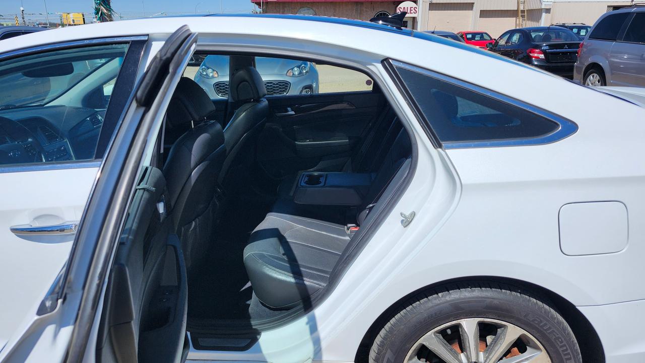 2017 Hyundai Sonata Limited, Leather, Nav, Htd Steering & Seats, BU Ca - Photo #7