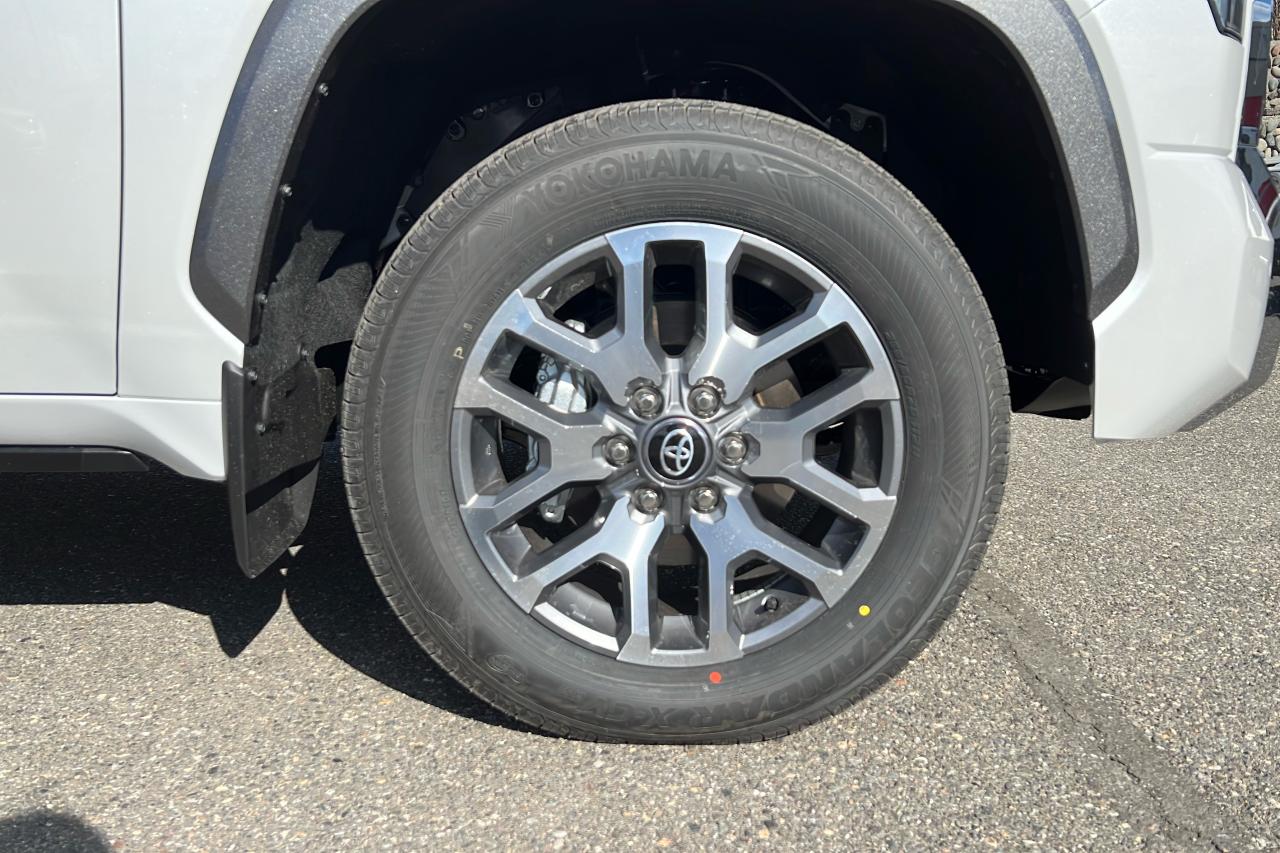 2025 Toyota Tundra Hybrid Crewmax Platinum 1794 Photo