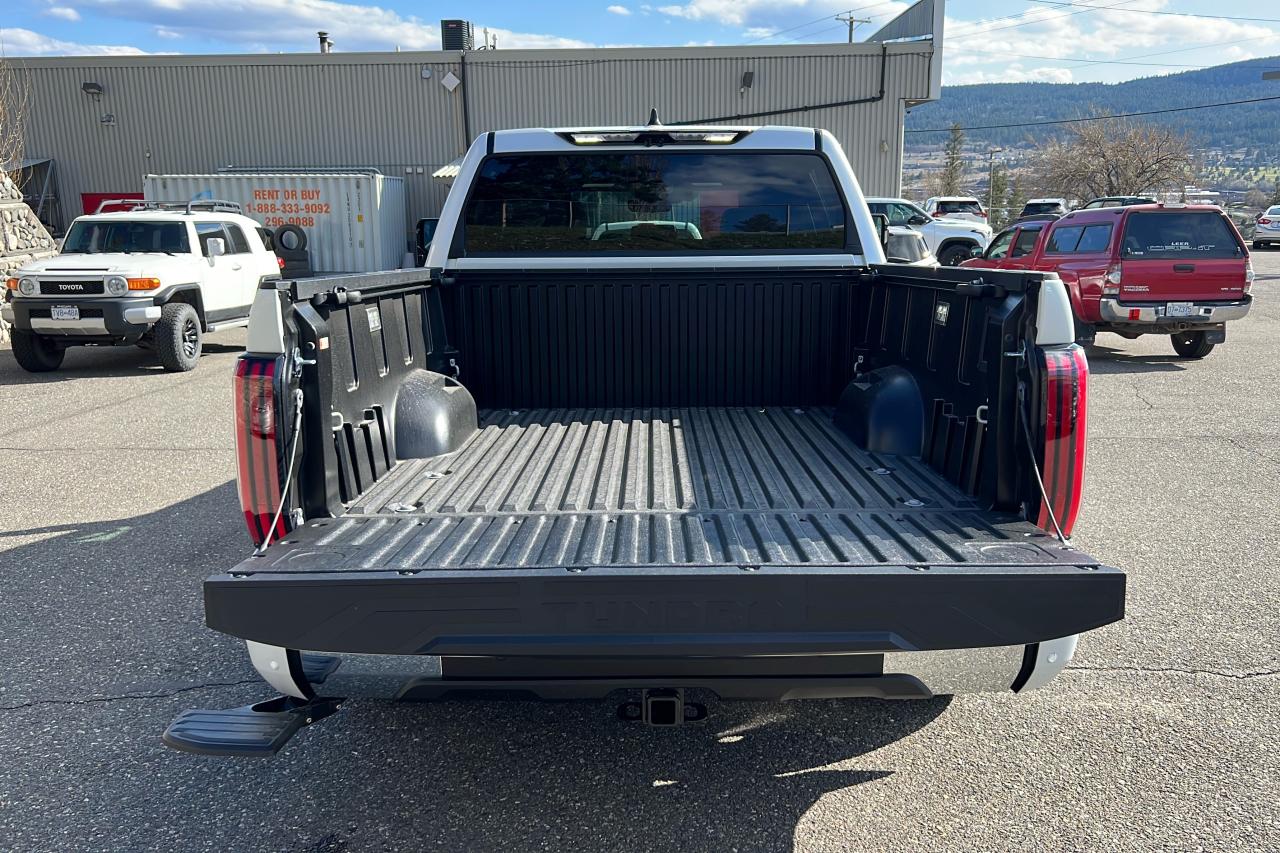 2025 Toyota Tundra Hybrid Crewmax Platinum 1794 Photo