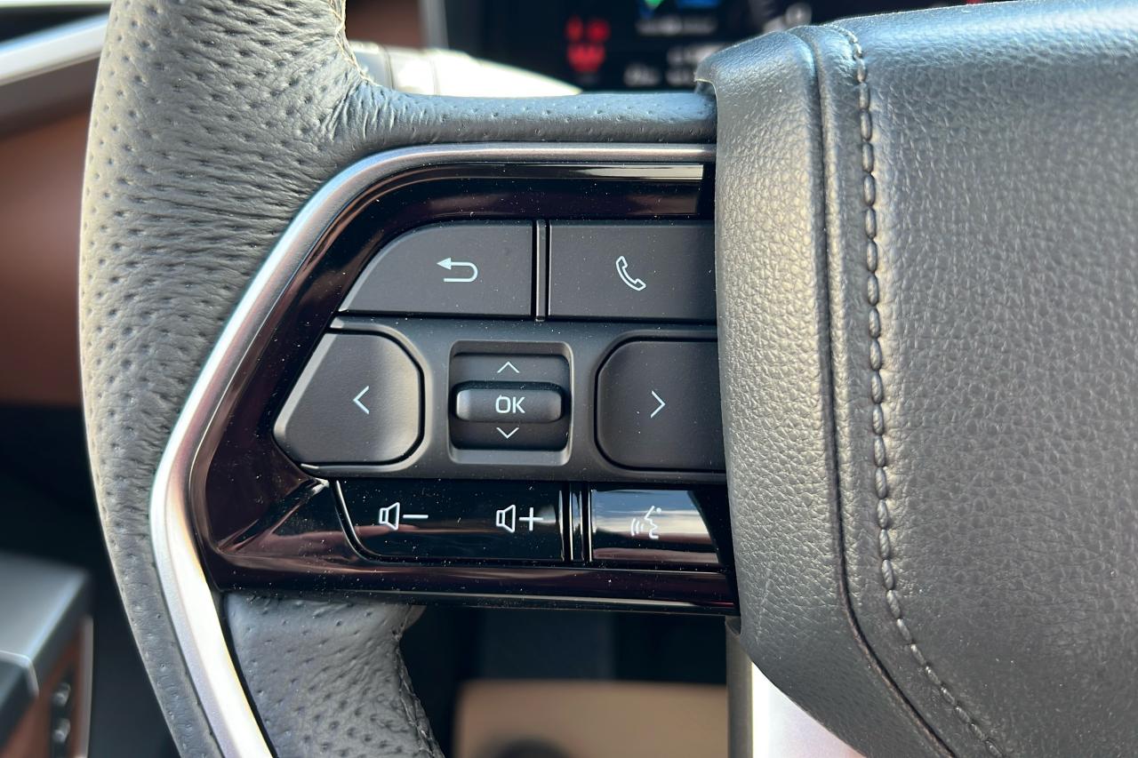 2025 Toyota Tundra Hybrid Crewmax Platinum 1794 Photo