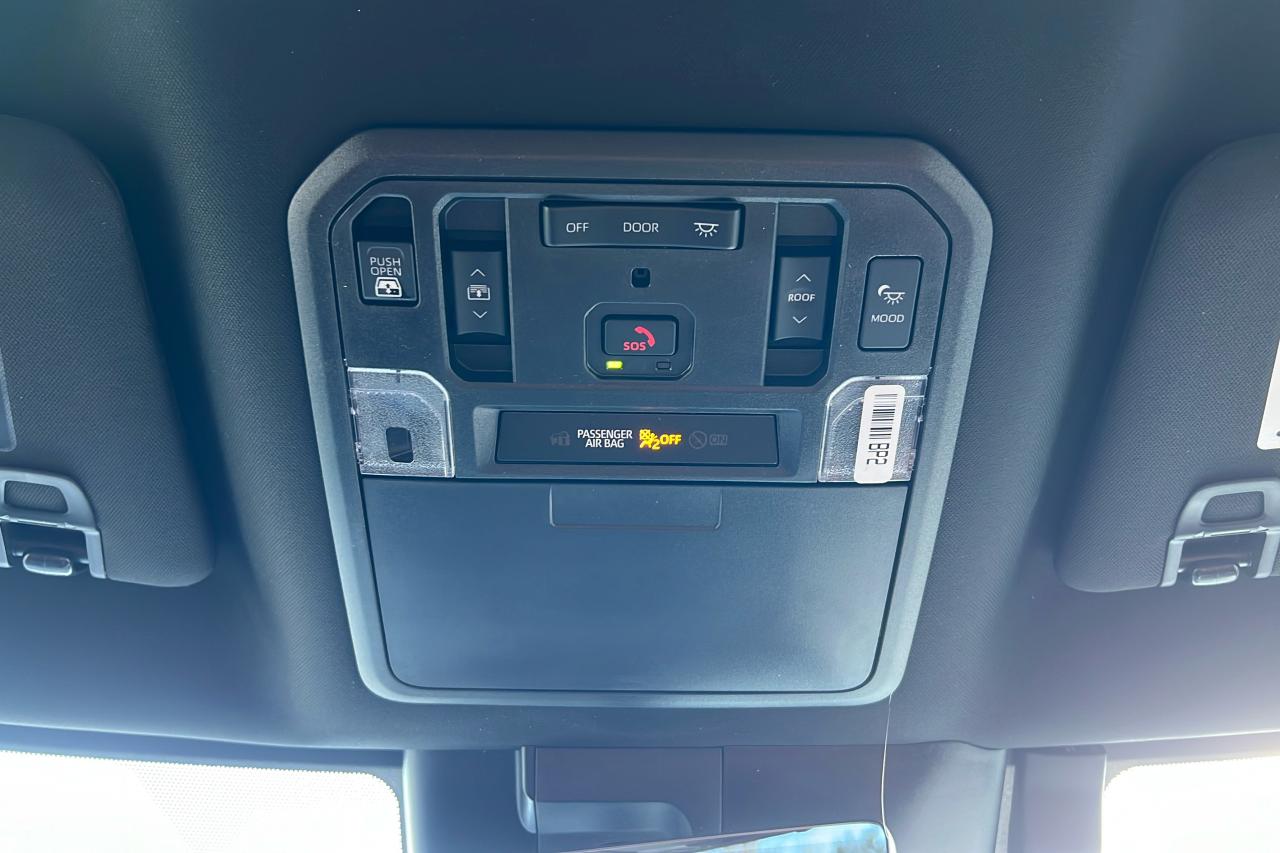 2025 Toyota Tundra Hybrid Crewmax Platinum 1794 Photo