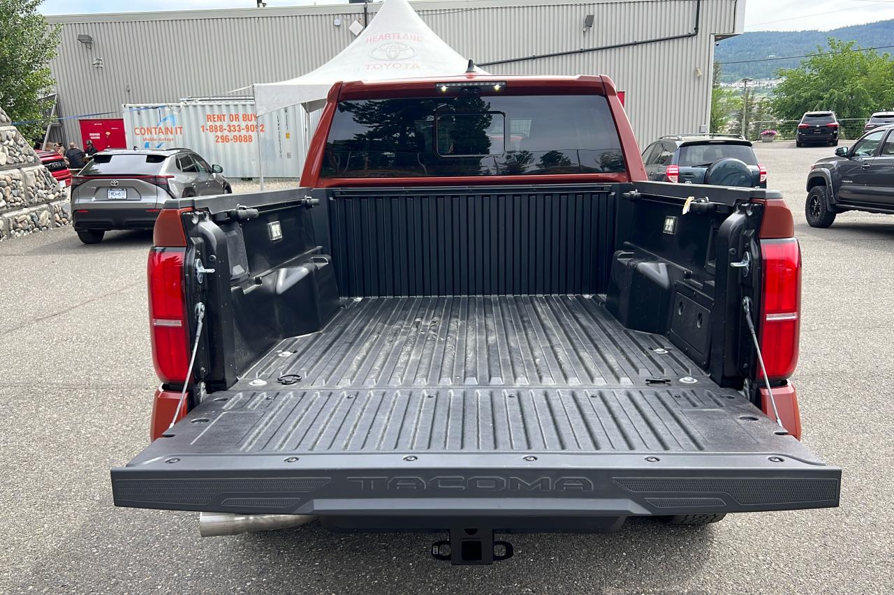 2025 Toyota Tacoma Double Cab AT TRD Off Road Premium Photo