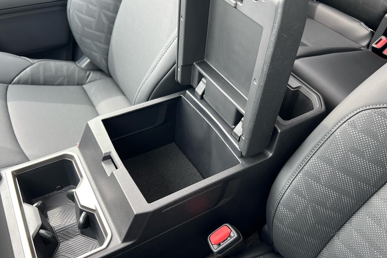 2025 Toyota Tacoma Double Cab AT TRD Off Road Premium Photo