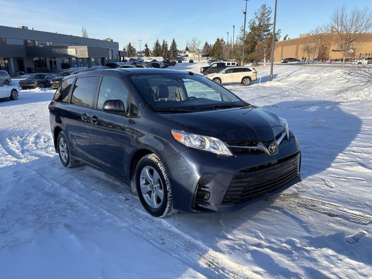 Used 2020 Toyota Sienna LE for sale in Sherwood Park, AB