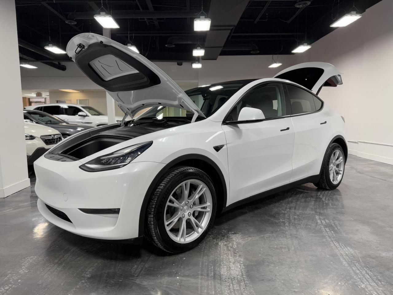 Used 2020 Tesla Model Y AWD LOW KM LONGRANGE NO ACCIDENT FULL SELF DRIVE for sale in Oakville, ON