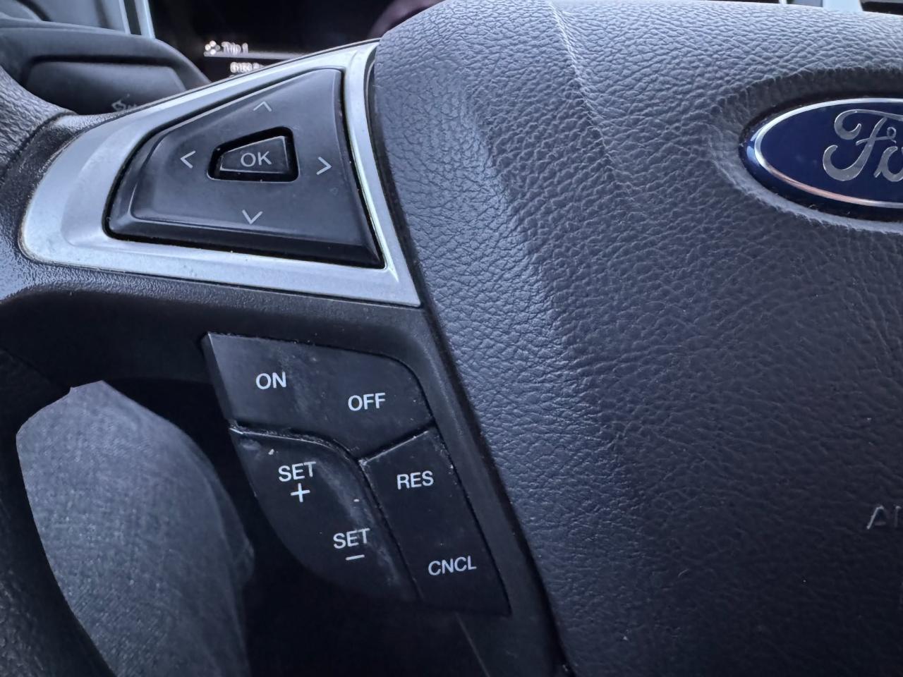 2016 Ford Fusion SE - Photo #19