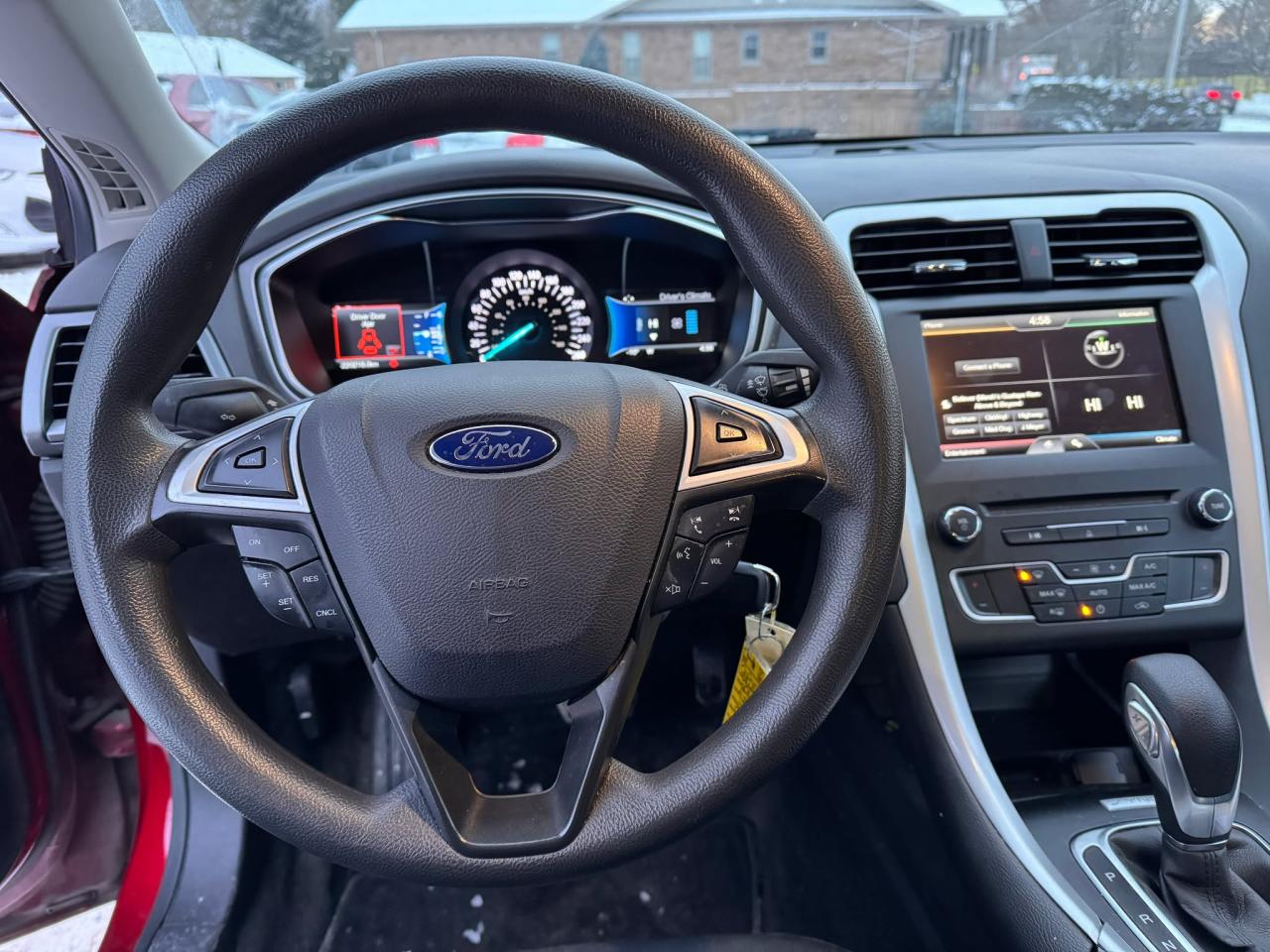 2016 Ford Fusion SE - Photo #16