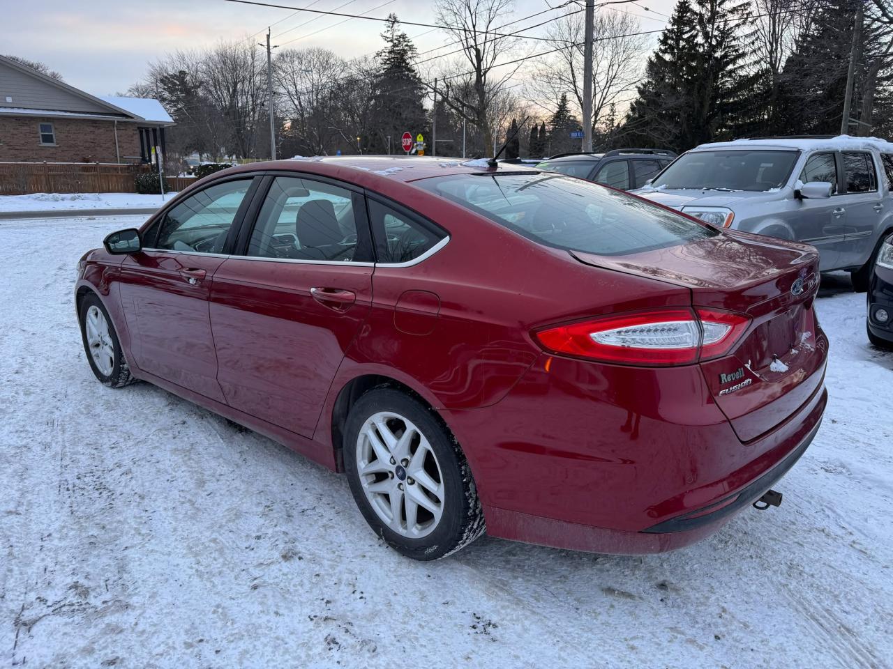 2016 Ford Fusion SE - Photo #5